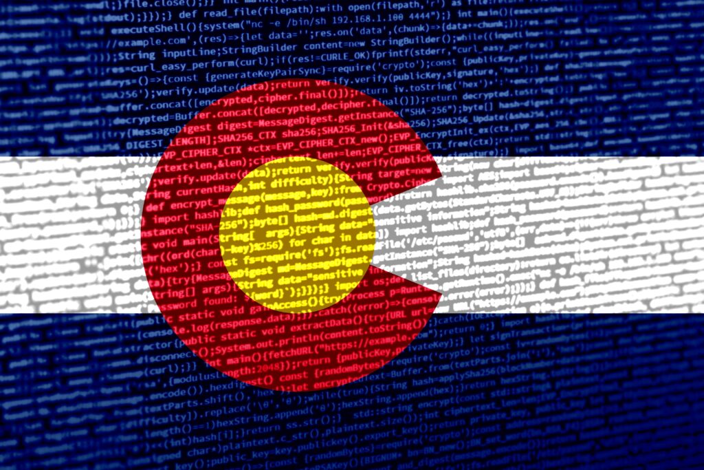 digital,concept,with,the,flag,of,colorado,on,a,tech